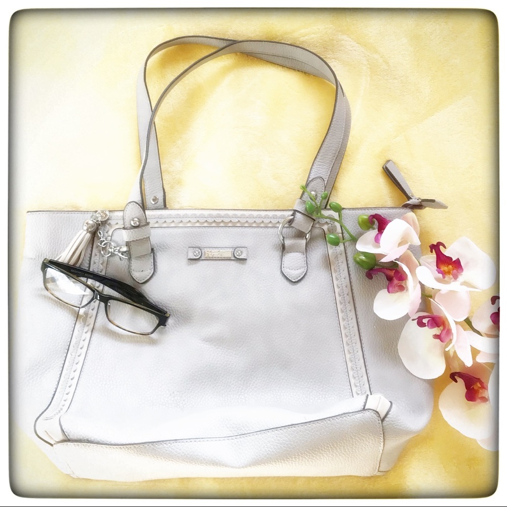 Jessica Simpson handbag 👜